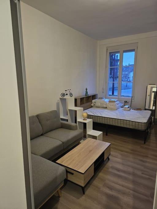 Charmant Petit Pont Ardennais/Cosy/T1/Wifi/Parking Sedan Bagian luar foto